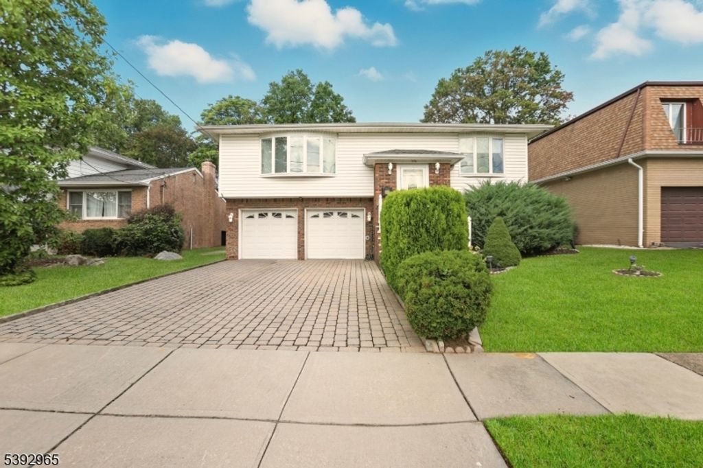 1174 Debra Dr, Linden City, NJ 07036 — exterior