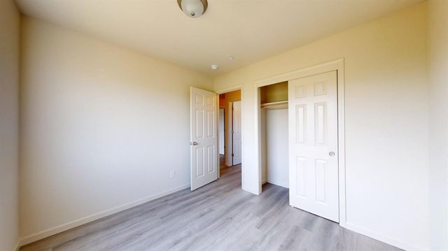 5630 Landon Ln, Riverbank, CA 95367