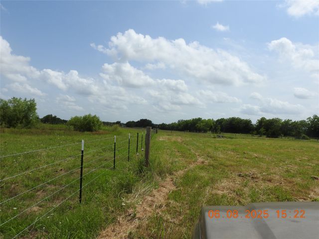 3928 Fm 1563, Ladonia, TX 75449