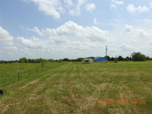 3928 Fm 1563, Ladonia, TX 75449