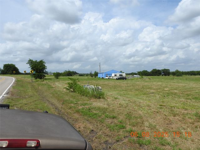 3928 Fm 1563, Ladonia, TX 75449