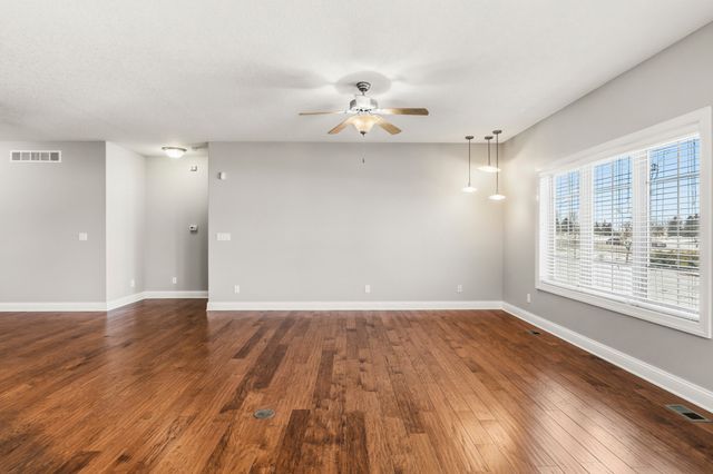 3526 NE Renaissance Drive, Ankeny, IA 50021