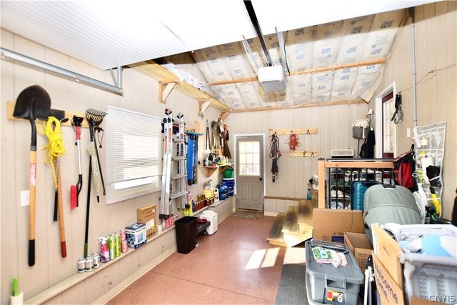 106 Pinewood Drive, Clay, NY 13090