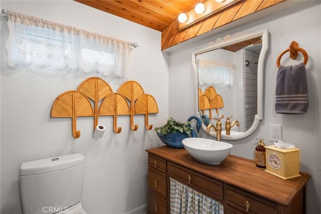 925 W Rainbow Boulevard, Big Bear City, CA 92314