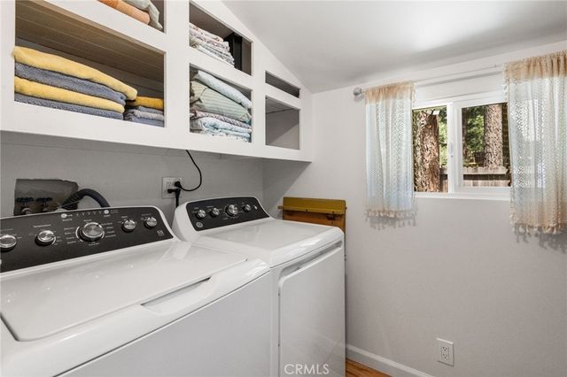 925 W Rainbow Boulevard, Big Bear City, CA 92314