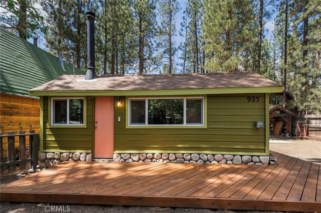 925 W Rainbow Boulevard, Big Bear City, CA 92314