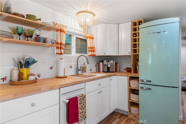 925 W Rainbow Boulevard, Big Bear City, CA 92314