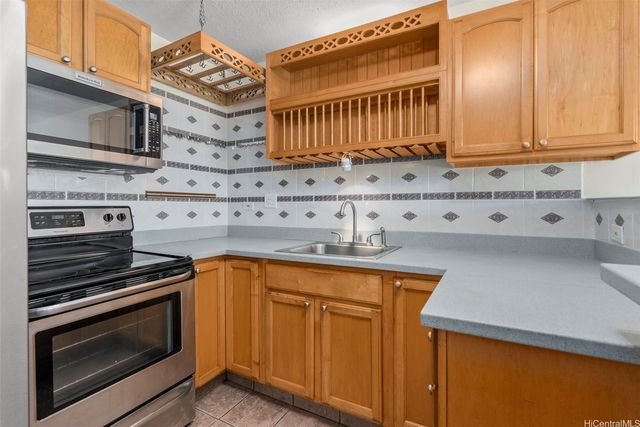 909 Ala Lilikoi Street 515, Honolulu, HI 96818