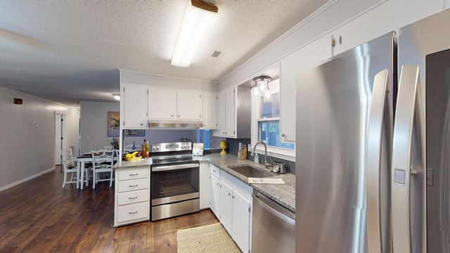 1843 Palomino Circle, Sumter, SC 29154