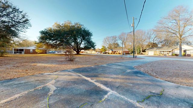 1843 Palomino Circle, Sumter, SC 29154