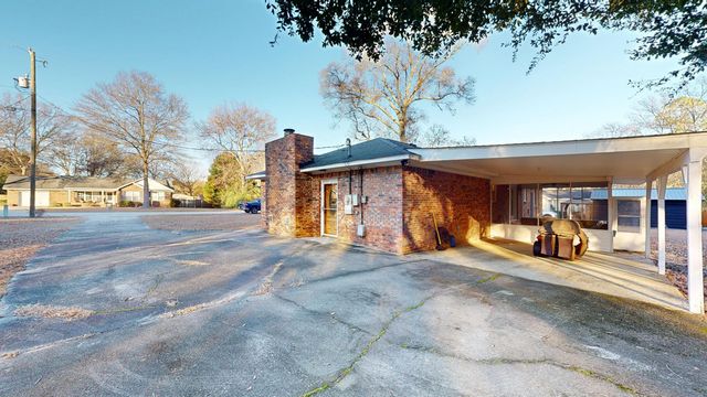 1843 Palomino Circle, Sumter, SC 29154