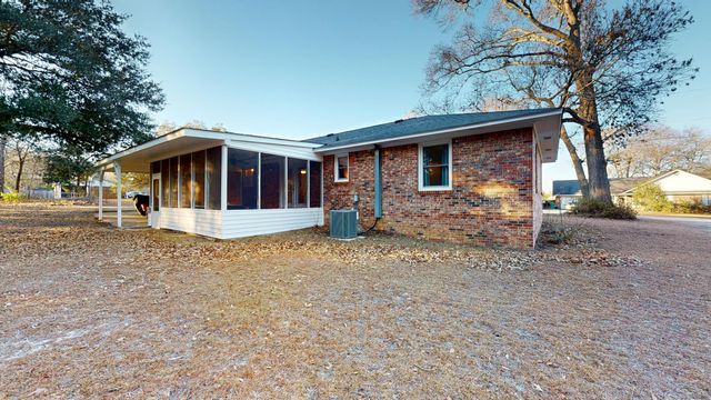 1843 Palomino Circle, Sumter, SC 29154