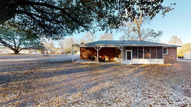 1843 Palomino Circle, Sumter, SC 29154