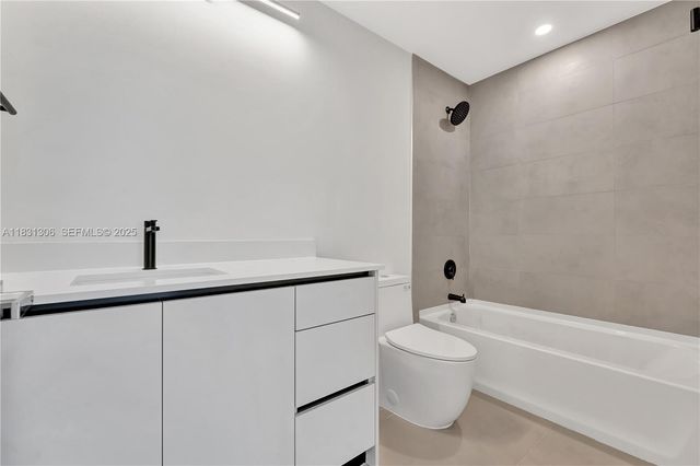 1563 NW 94th Way 09, Coral Springs, FL 33071