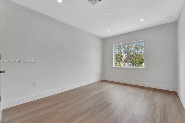 1563 NW 94th Way 09, Coral Springs, FL 33071