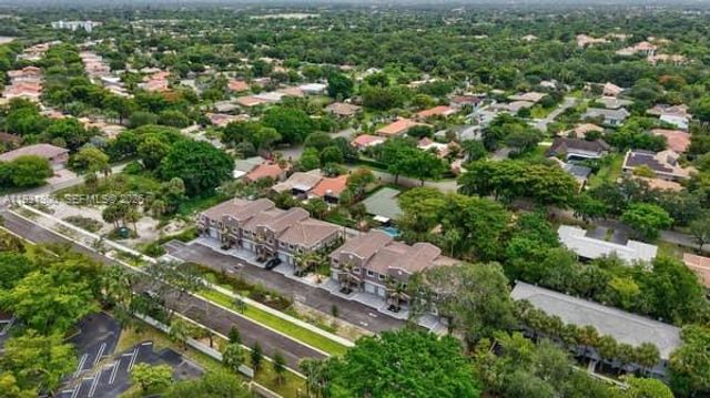 1563 NW 94th Way 09, Coral Springs, FL 33071