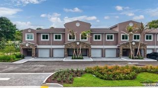 1563 NW 94th Way 09, Coral Springs, FL 33071