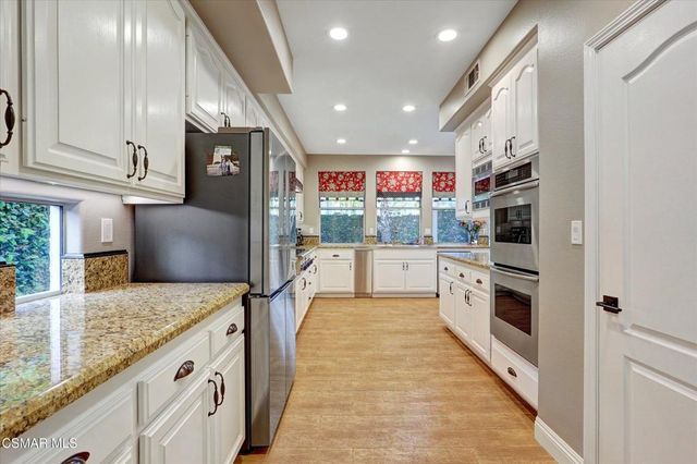 4395 Timberdale Road, Moorpark, CA 93021