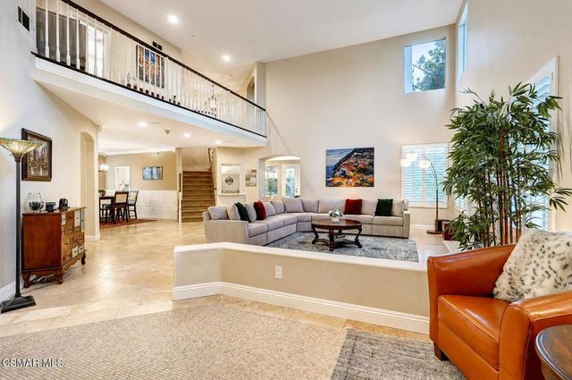 4395 Timberdale Road, Moorpark, CA 93021