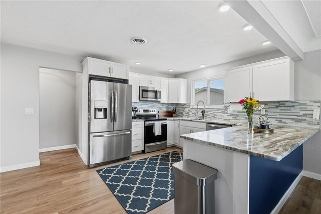 2411 Brown Bark Drive, Beavercreek, OH 45431