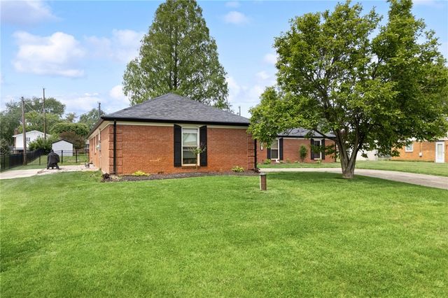 2411 Brown Bark Drive, Beavercreek, OH 45431