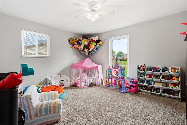 2411 Brown Bark Drive, Beavercreek, OH 45431