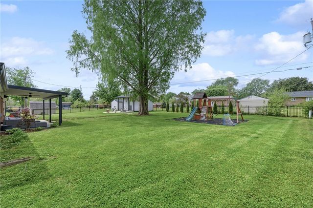 2411 Brown Bark Drive, Beavercreek, OH 45431