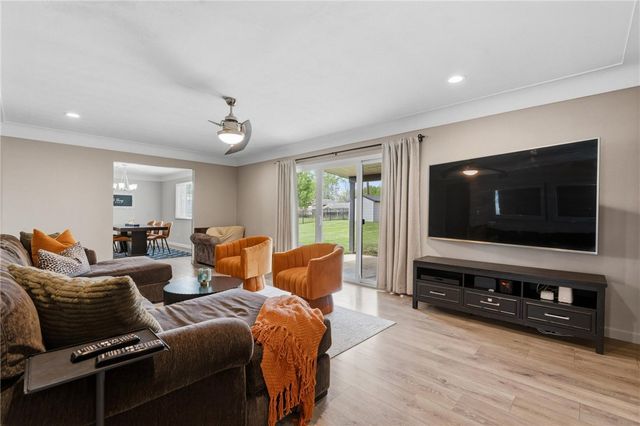 2411 Brown Bark Drive, Beavercreek, OH 45431