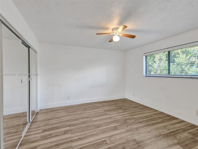 114 SE 8th Street 203, Hallandale Beach, FL 33009