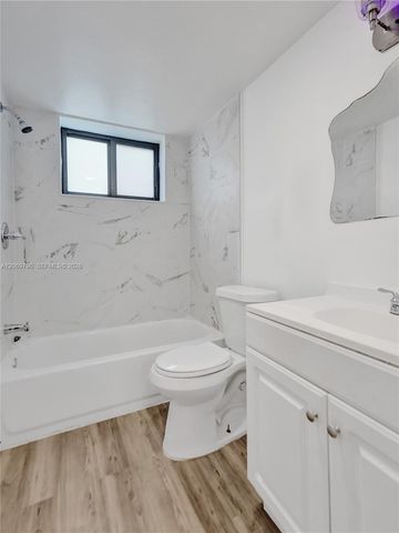 114 SE 8th Street 203, Hallandale Beach, FL 33009