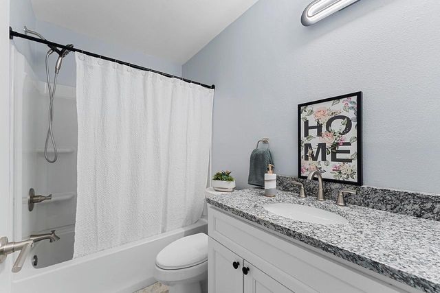 169 PRAIRIE COURT, Appleton, WI 54915