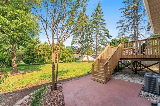 169 PRAIRIE COURT, Appleton, WI 54915