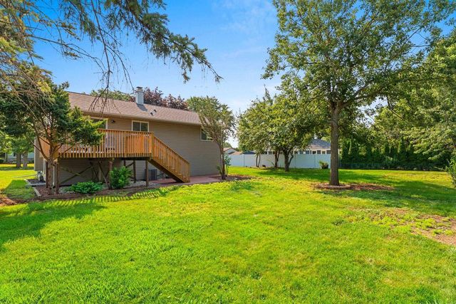 169 PRAIRIE COURT, Appleton, WI 54915
