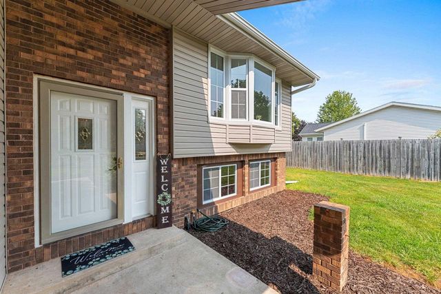 169 PRAIRIE COURT, Appleton, WI 54915