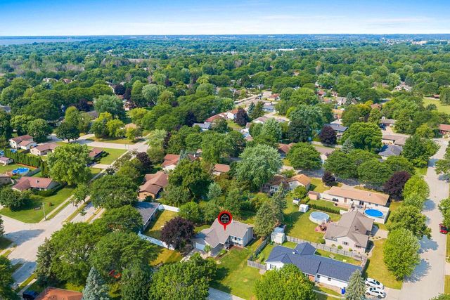 169 PRAIRIE COURT, Appleton, WI 54915