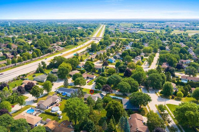 169 PRAIRIE COURT, Appleton, WI 54915