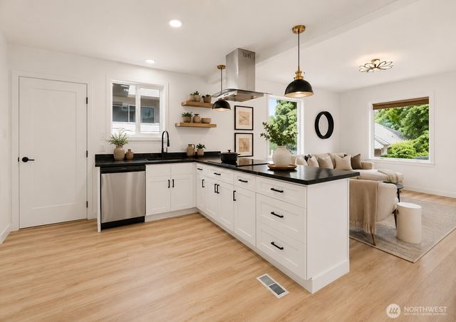1021 SW 130th Street, Burien, WA 98146