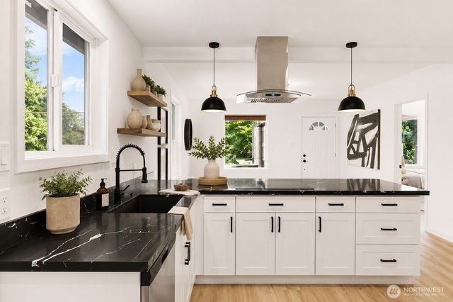 1021 SW 130th Street, Burien, WA 98146