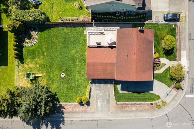 27519 82nd Drive NW, Stanwood, WA 98292