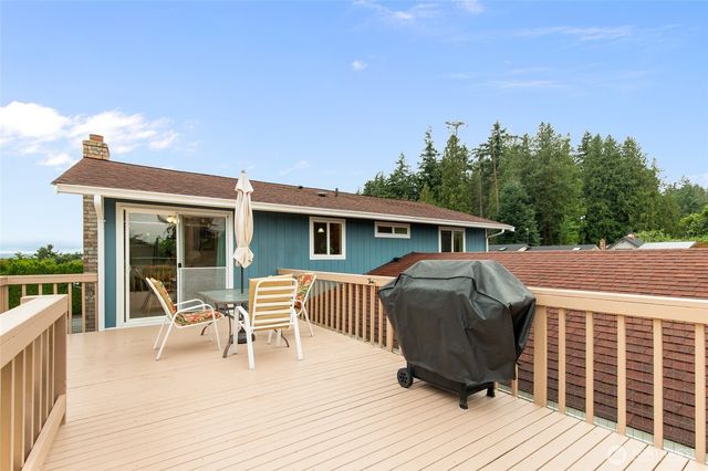 27519 82nd Drive NW, Stanwood, WA 98292