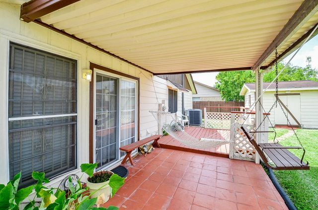 12322 Tambourine Drive, Houston, TX 77477