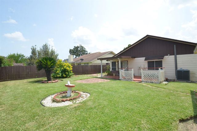 12322 Tambourine Drive, Houston, TX 77477