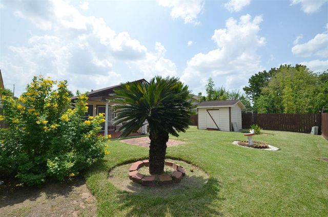 12322 Tambourine Drive, Houston, TX 77477
