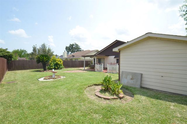 12322 Tambourine Drive, Houston, TX 77477