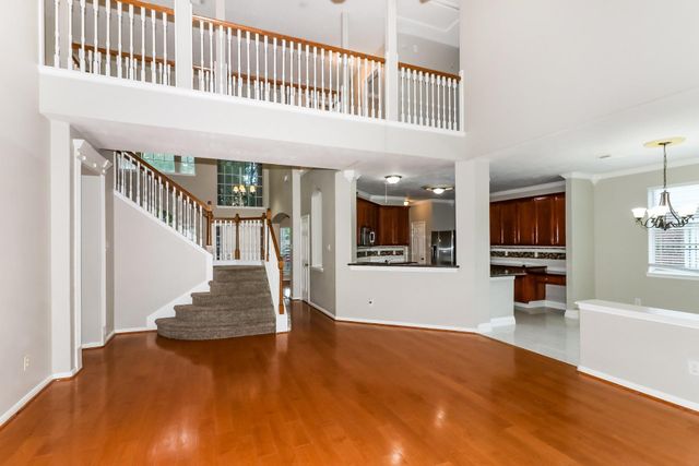 902 Rock Springs Drive, Richmond, TX 77469