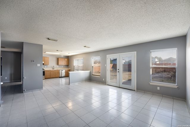 8927 Twincreek Farm, Converse, TX 78109