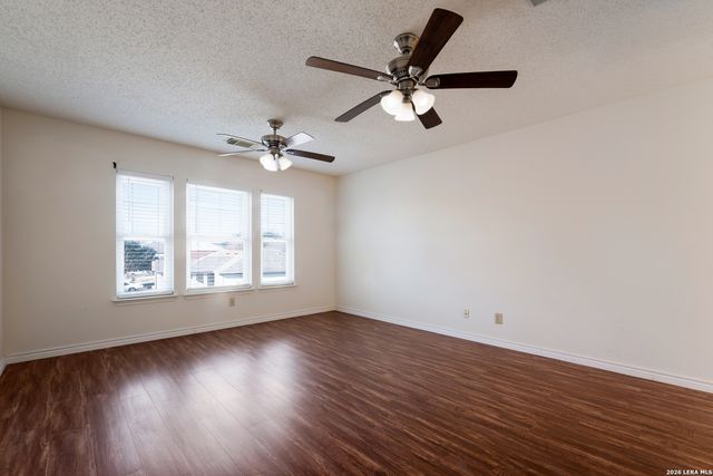 8927 Twincreek Farm, Converse, TX 78109