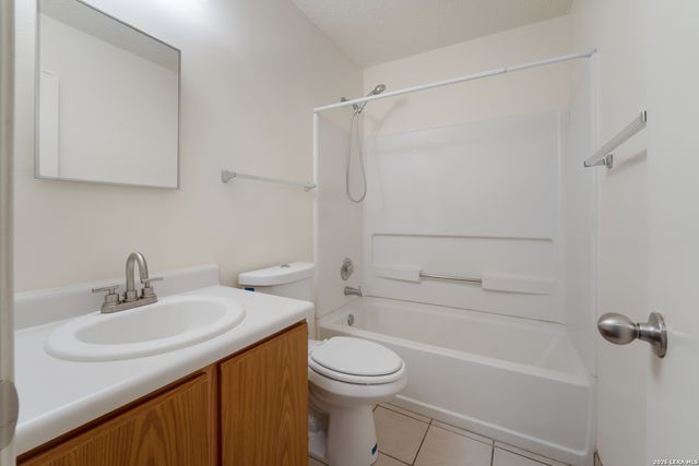 8927 Twincreek Farm, Converse, TX 78109