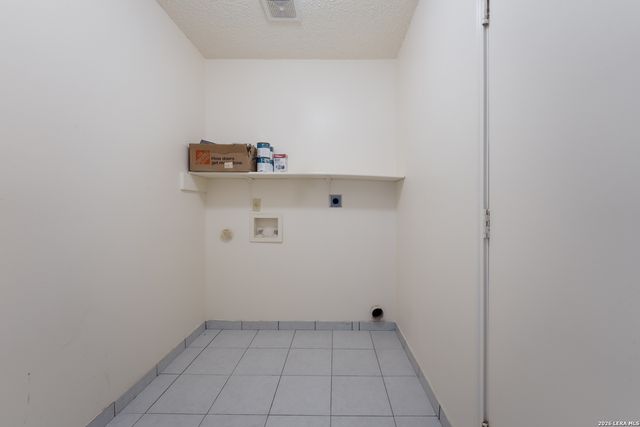 8927 Twincreek Farm, Converse, TX 78109