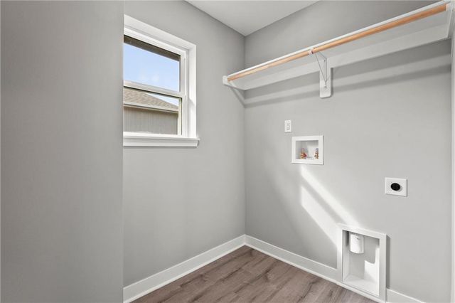 11226 N Oak Trafficway, Kansas City, MO 64155